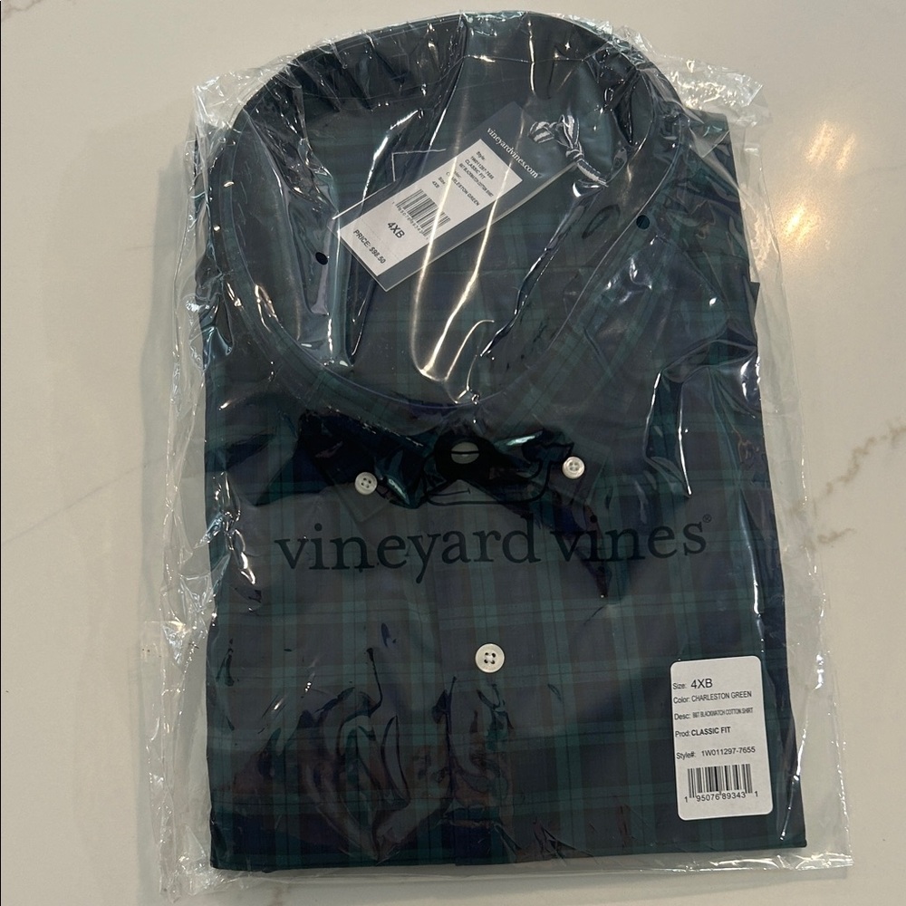 Vineyard Vines Men's Blue and Green Checkered Shirt